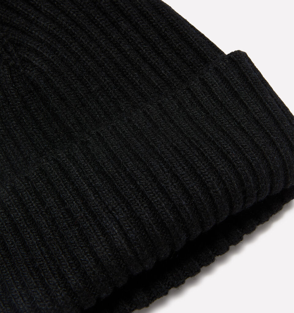 Σκούφος μαύρος από πλεκτό ύφασμα - καπέλα ανδρικά - Μαυρο | Sisley image number 2